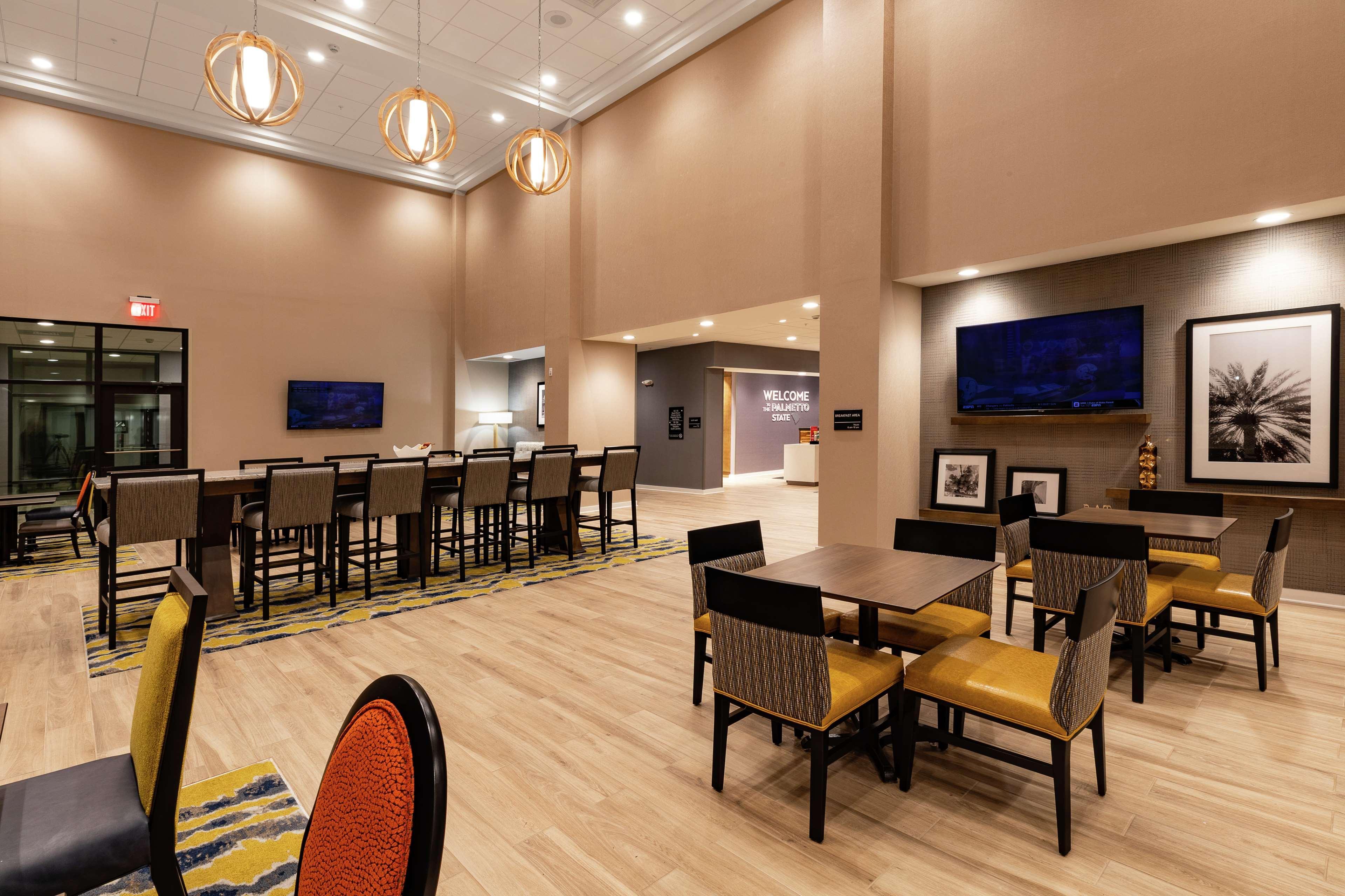 Hampton Inn & Suites By Hilton-Columbia Killian Road Екстериор снимка